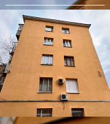 В жилом доме №18 по ул. Ломоносова произведено утепление торцевой стены подъезда 1 и 4.
