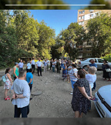 24 августа во дворе домов №25,25а по ул. 1-я Прокатная состоялась встреча жителей с главой администрации  Ленинского района Чубуковым Дмитрием Владимировичем. 