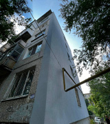 В рамках капитального ремонта в жилом доме №78 по ул. пр-кт Строителей произведено утепление торцевой стены 1-го подъезда.