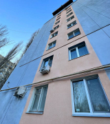 В жилом доме №4 по ул. Перспективная произведено утепление торцевой стены 1-го подъезда