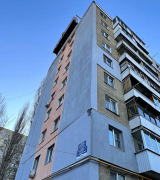 В жилом доме №4 по ул. Перспективная произведено утепление торцевой стены 1-го подъезда