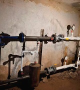 По адресу: ул. Куприянова, д. 14 выполнен капитальный ремонт лежаков центрального отопления в подвальном помещении.